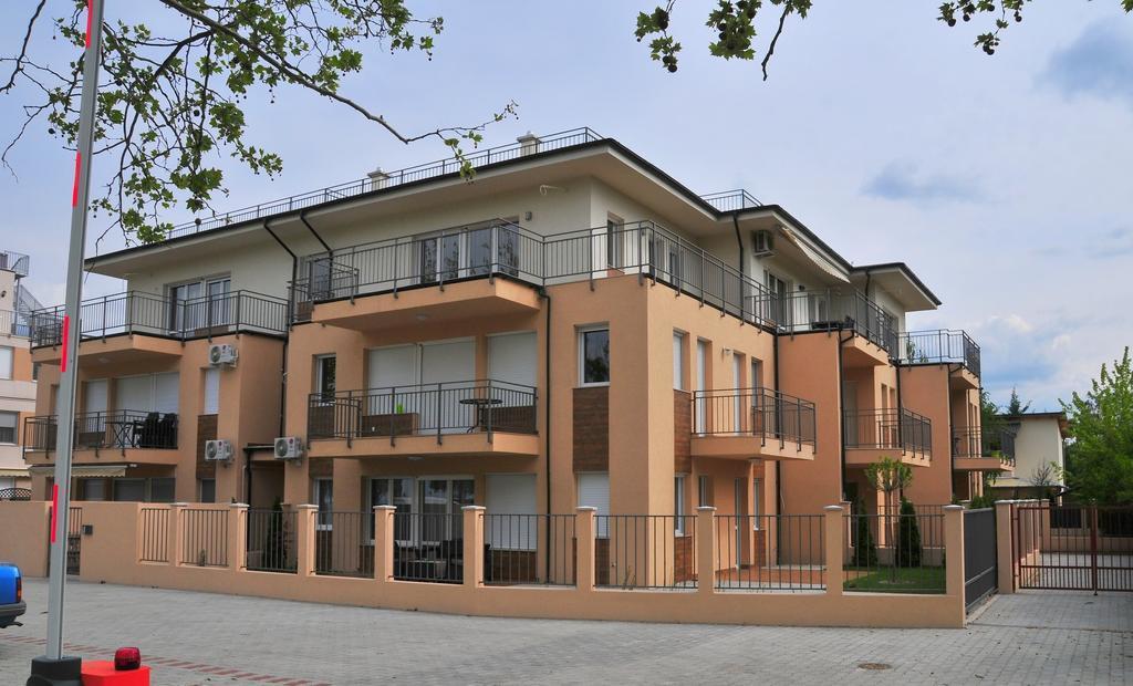Zen Apartman Sunshine Замарди Экстерьер фото